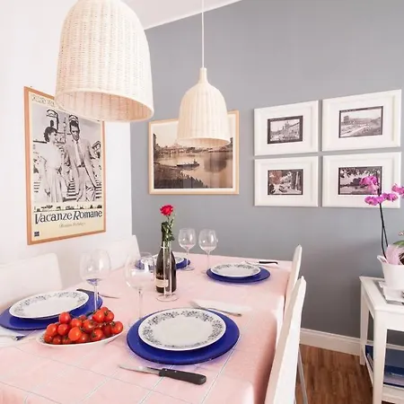 Roma-Incantata Apartment *